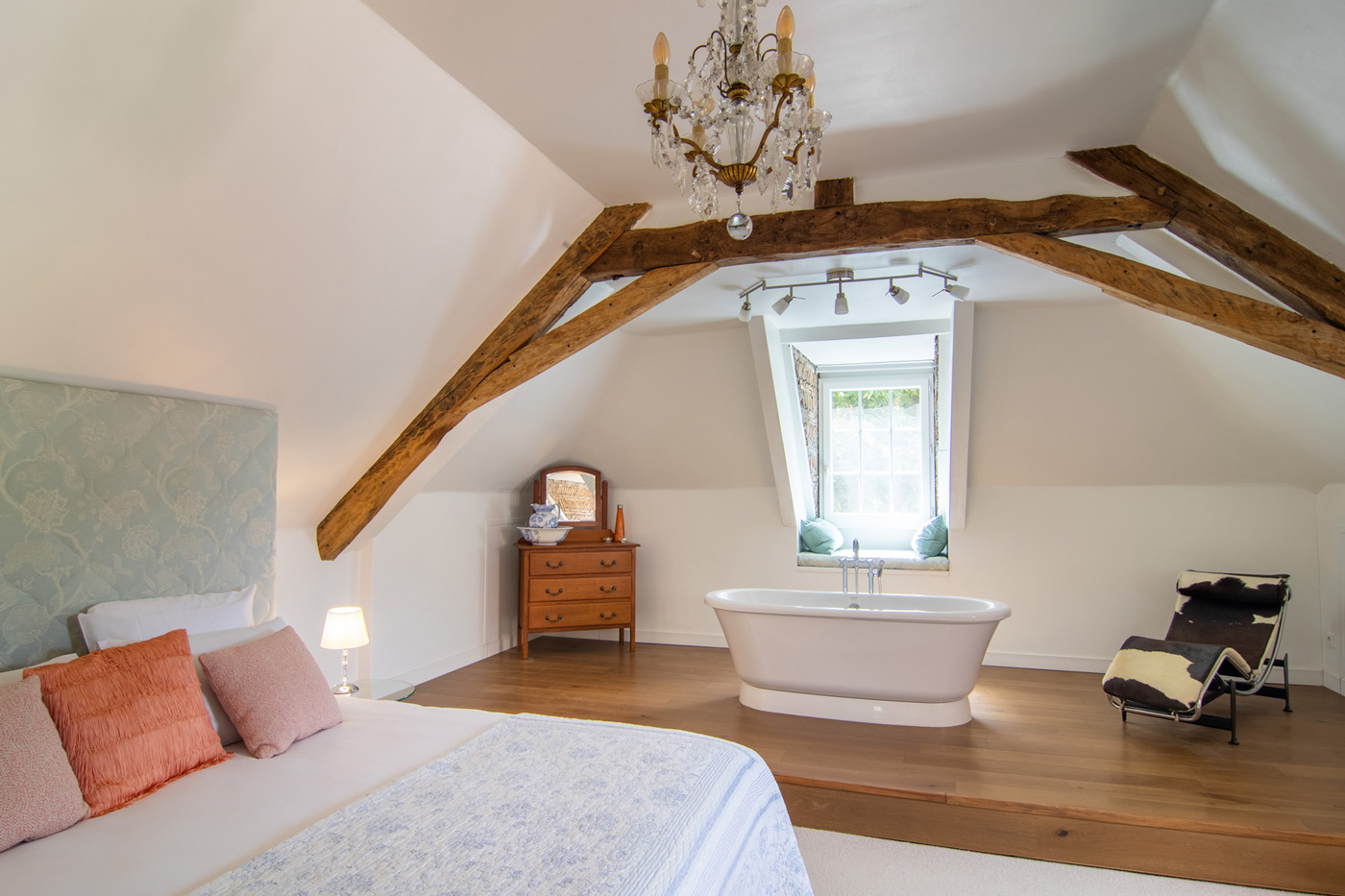 The Amelia Suite — luxury guest room at Le Manoir du Bois Mignon